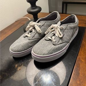 𝅺vans, Girls Missy Size 6 Gray and Light Purple